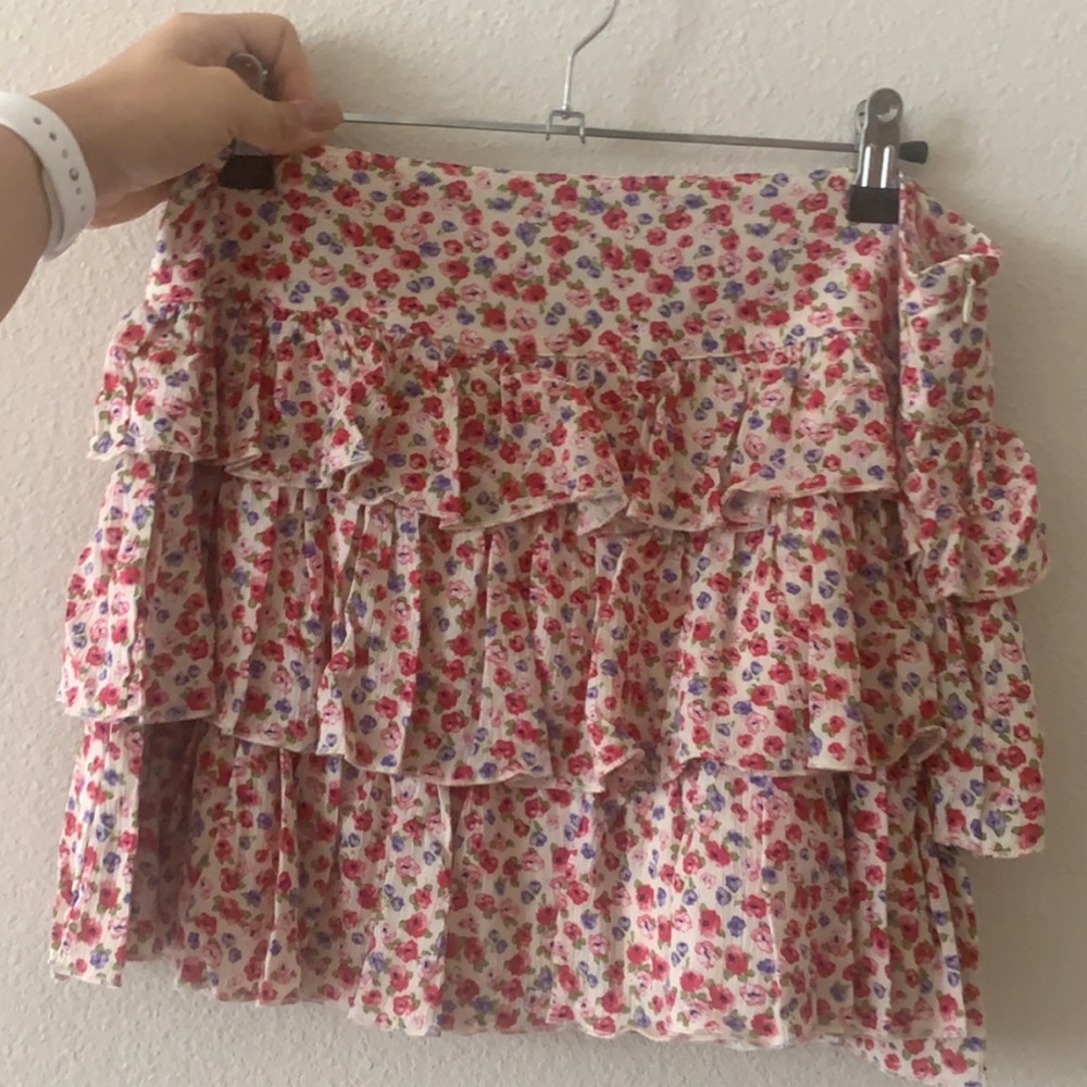 Floral ruffled skirt